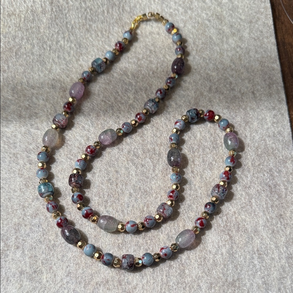Chic Multicolor Beaded Necklace with Gold Accents
